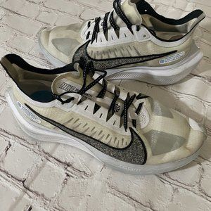 Nike Zoom Gravity White Multi Running Sneaker BQ3202-101 Men's Size 9.5